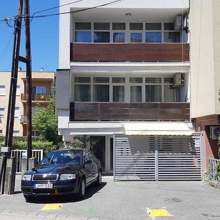 T8 Apartment Balatonfured Bagian luar foto
