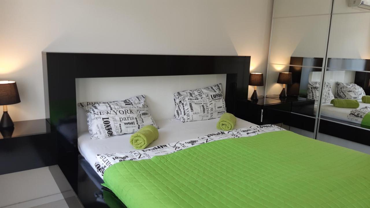 T8 Apartment Balatonfured Bagian luar foto