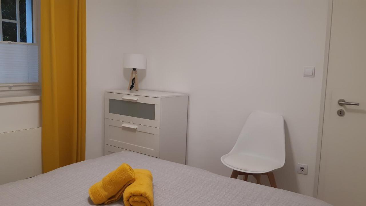 T8 Apartment Balatonfured Bagian luar foto